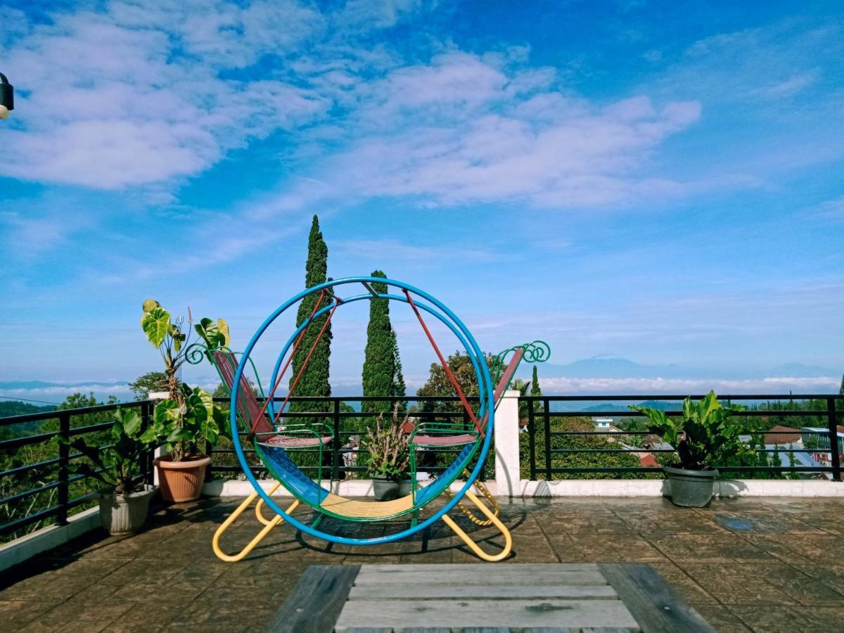 Hotel Pondok Asri Tawangmangu Exterior photo